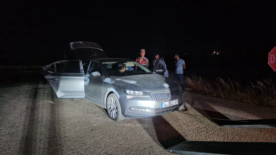 ÜÇ KİŞİ BIÇAKLA YARALANDI 2