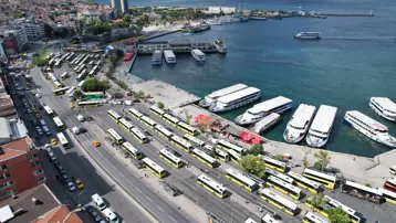 İstanbul'da milyonları etkileyecek karar çıktı. Kadıköy'de 13 İETT hattının son durağı değişti, bazı hatlar kaldırıldı