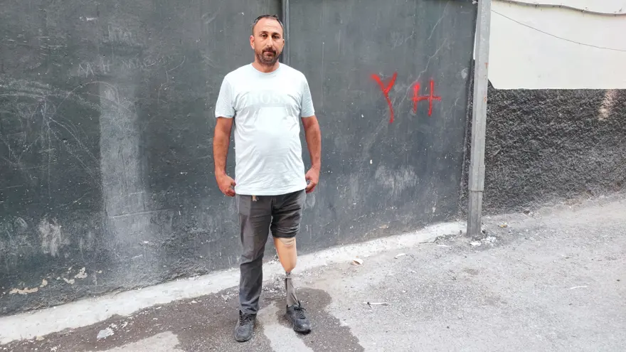 700 bin lira için IBAN verdi, 16 yıllık işinden oldu. Protez bacaklı temizlik görevlisinin hayatı karardı 1