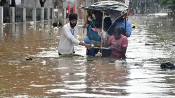 Hindistan ve Sri Lanka'da muson felaketi. 100'den fazla kişi öldü