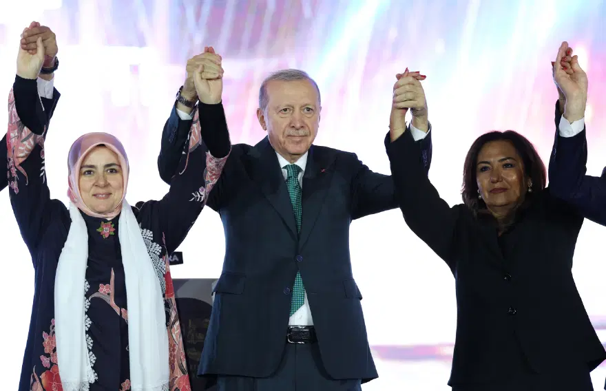 AK Parti’ye 7 belediye başkanı katıldı