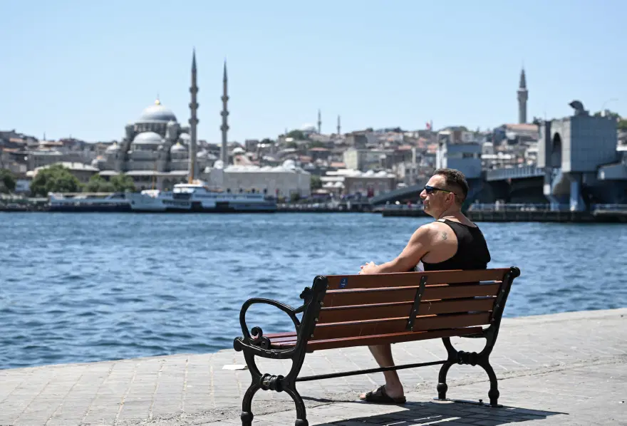 Aşırı sıcaklar ve neme veda. Hava bir anda değişecek, sıcaklar düşüyor kuvvetli sağanak geliyor 1