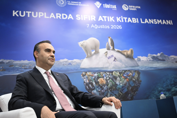Bakan Kacır: Türk bilim insanları 10 Antarktika, 6 Arktik bilim seferi gerçekleştirdi