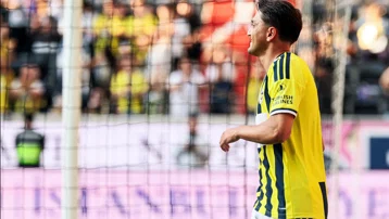 Fenerbahçe, Cengiz Ünder ile yollarını ayırdı