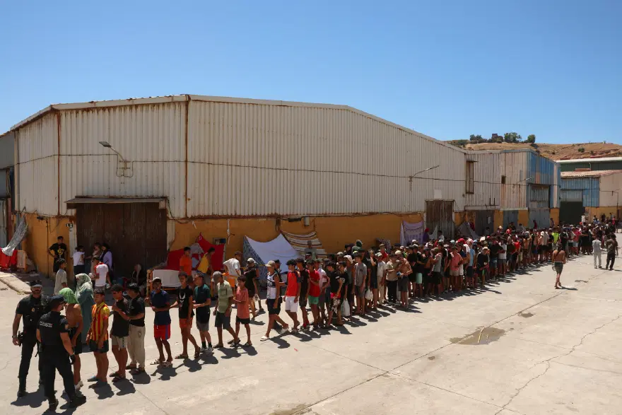 Ceuta sınırında 15 Ağustos alarmı. Fas ve İspanya'dan büyük güvenlik önlemi