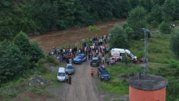Giresun'da anne ile iki kızı sel sularına kapıldı. Kardeşlerin cansız bedeni bulundu