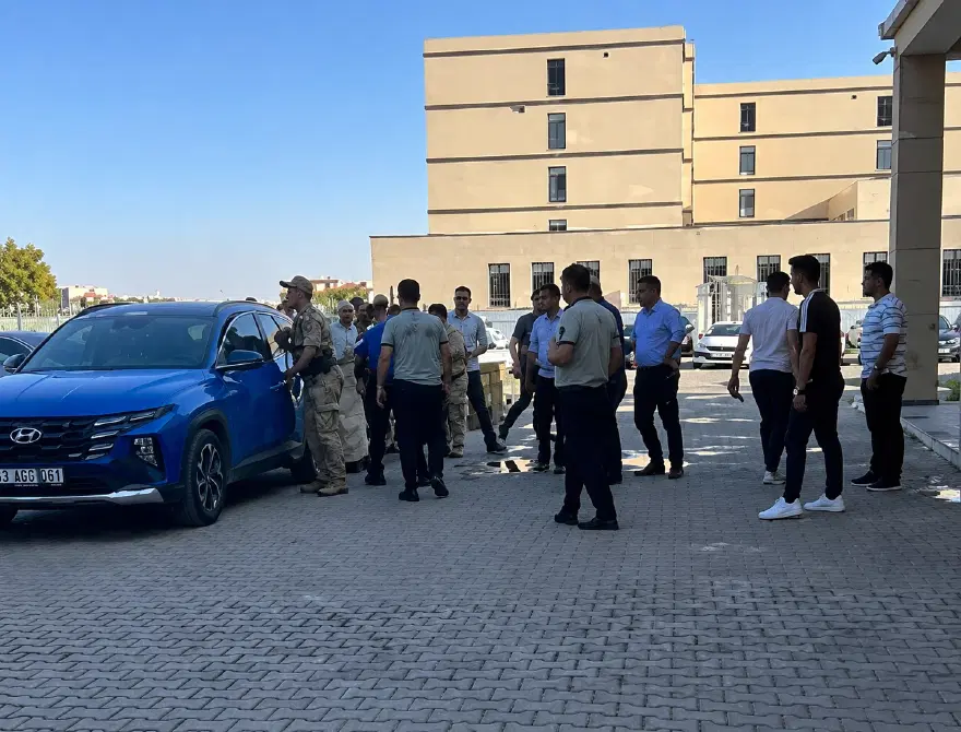 Cinsel istismar şüphelisine hastane bahçesinde infaz 1