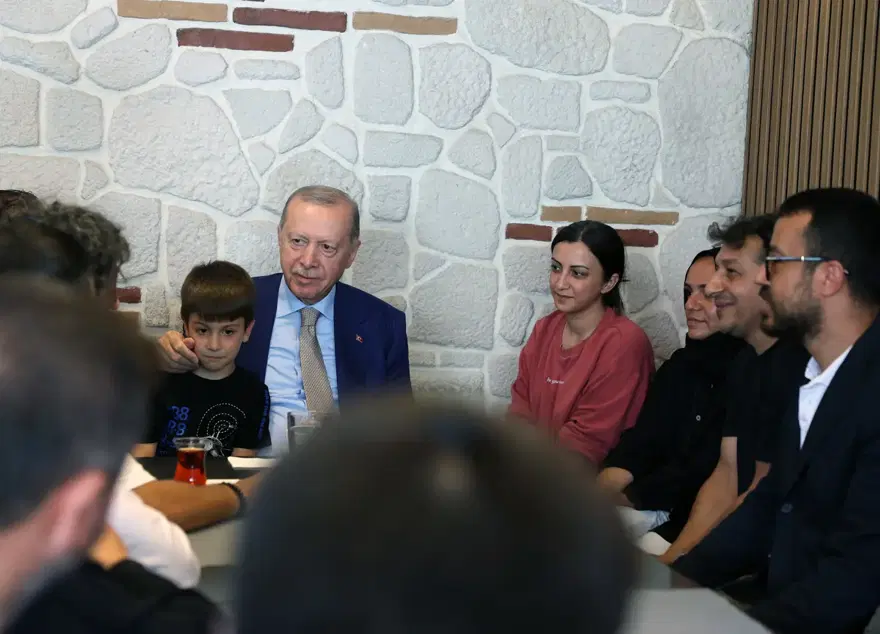 Cumhurbaşkanı Erdoğan'dan esnaf ziyareti 4