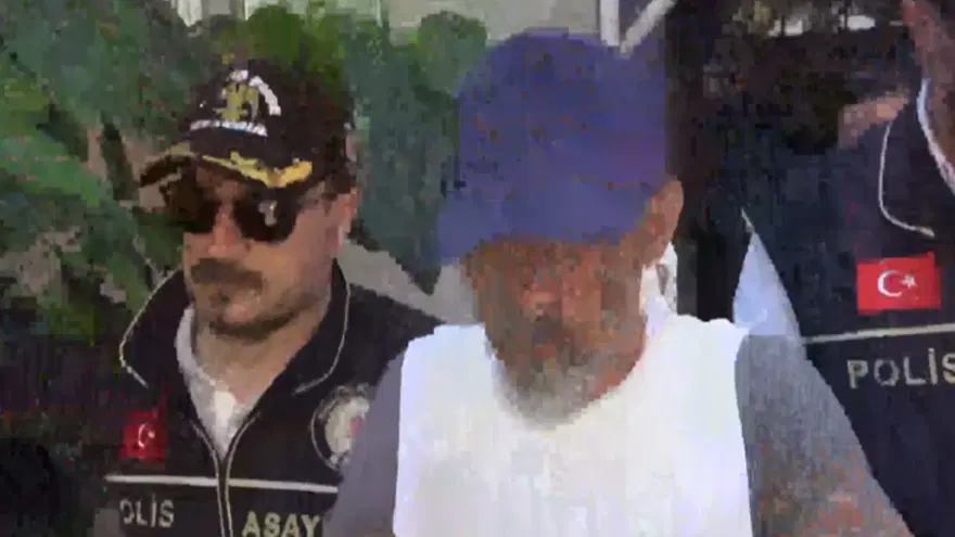 "PAKETİNİZ VAR DEDİM, KAPIYI AÇTI" 1