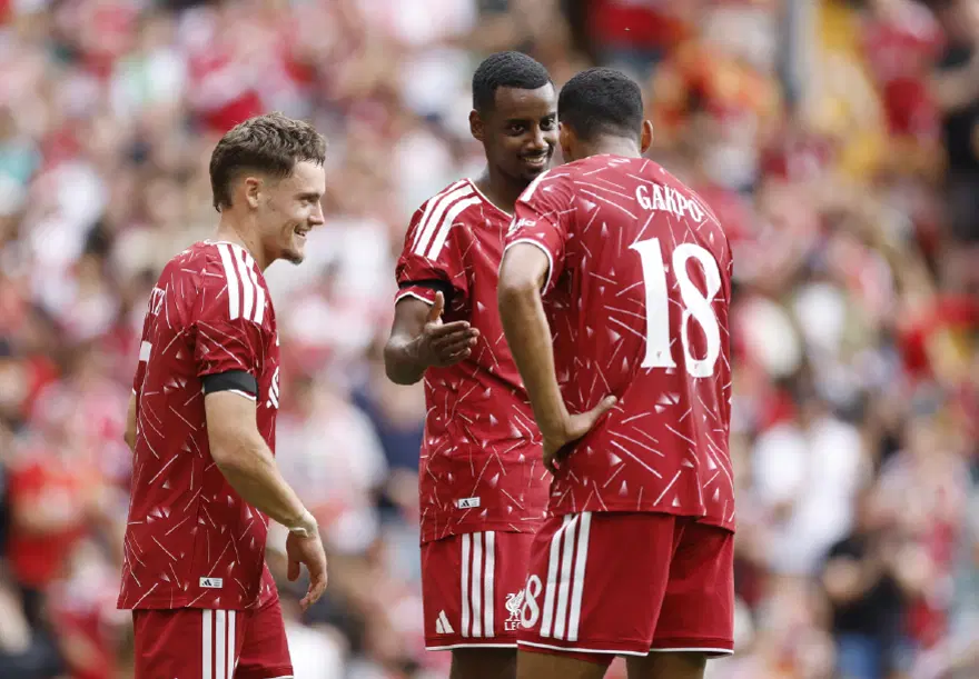 Dünyanın en zengin üçüncü kişisi futbol dünyasına giriyor, kulübün hissesini alacak