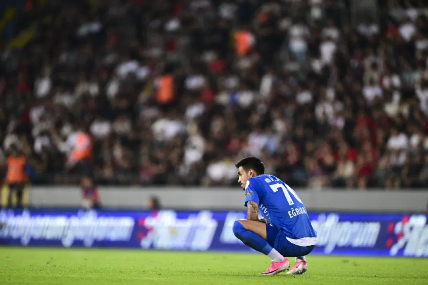 Eski takımına duvar ördü, Fenerbahçe'ye geçit vermedi. İrfan Can Eğribayat maça damga vurdu 3
