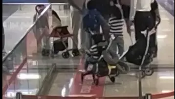 2 yaşındaki bebeği Heimlich manevrasıyla kurtaran personele ödül
