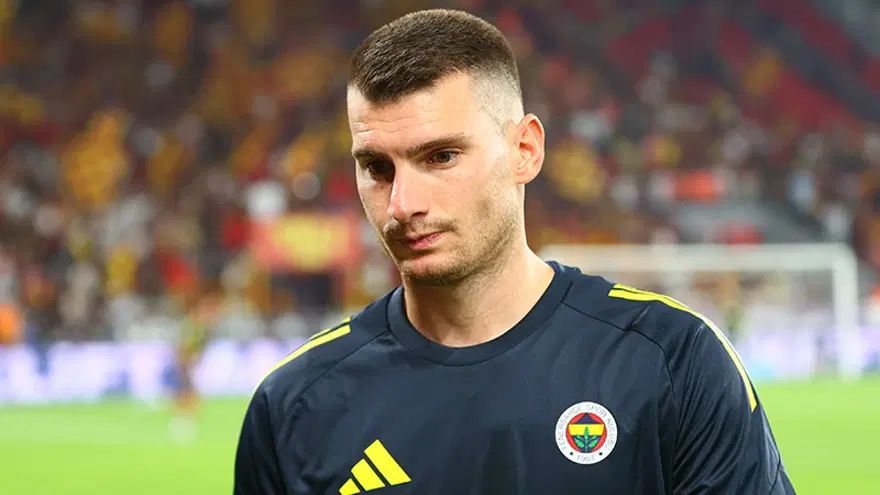 Fenerbahçe'de ayrılıklar peş peşe. Bir isim daha veda ediyor 2