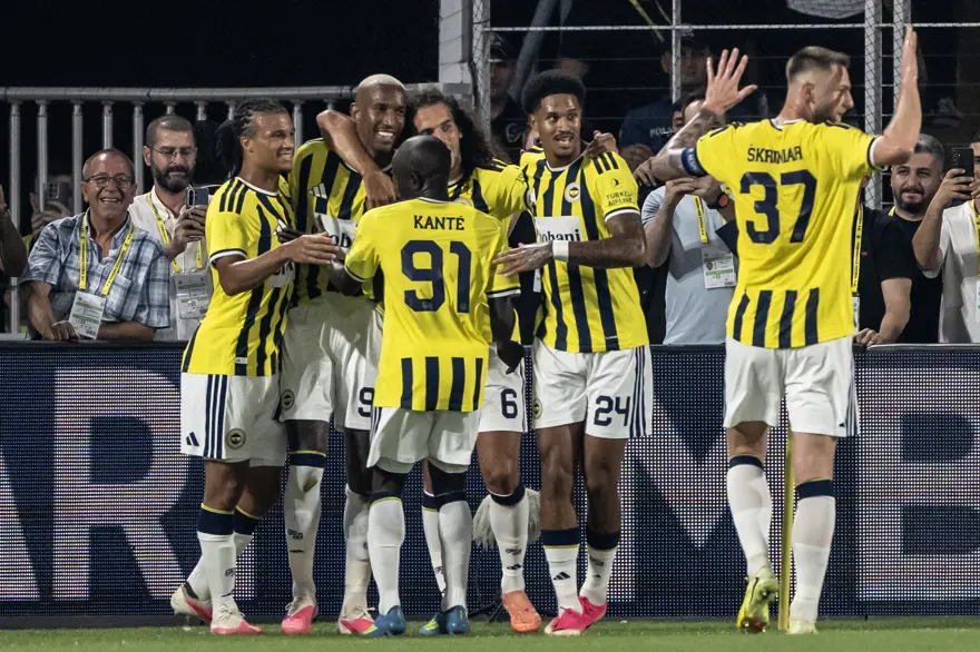 Fenerbahçe'de sakatlık şoku. Sturm Graz maçına devam edemedi 1
