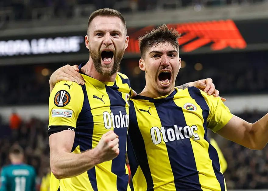 İKİ GENÇ GÜNDEMDE 1
