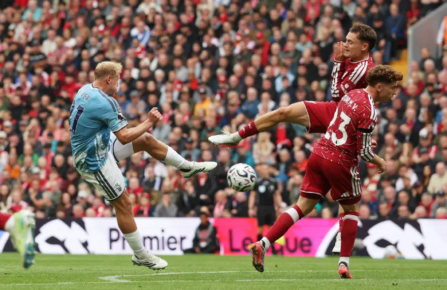 Fenerbahçe'nin rakibi Liverpool kazanamıyor. Nottingham'a karşı 1 puan son anda geldi 2