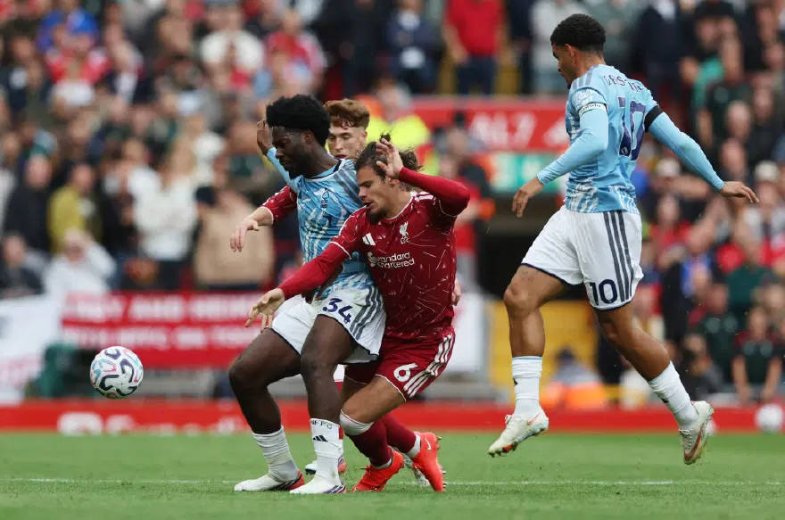 Fenerbahçe'nin rakibi Liverpool kazanamıyor. Nottingham'a karşı 1 puan son anda geldi 1