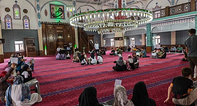 Yaz kur’an kurslarında yarış heyecanı
