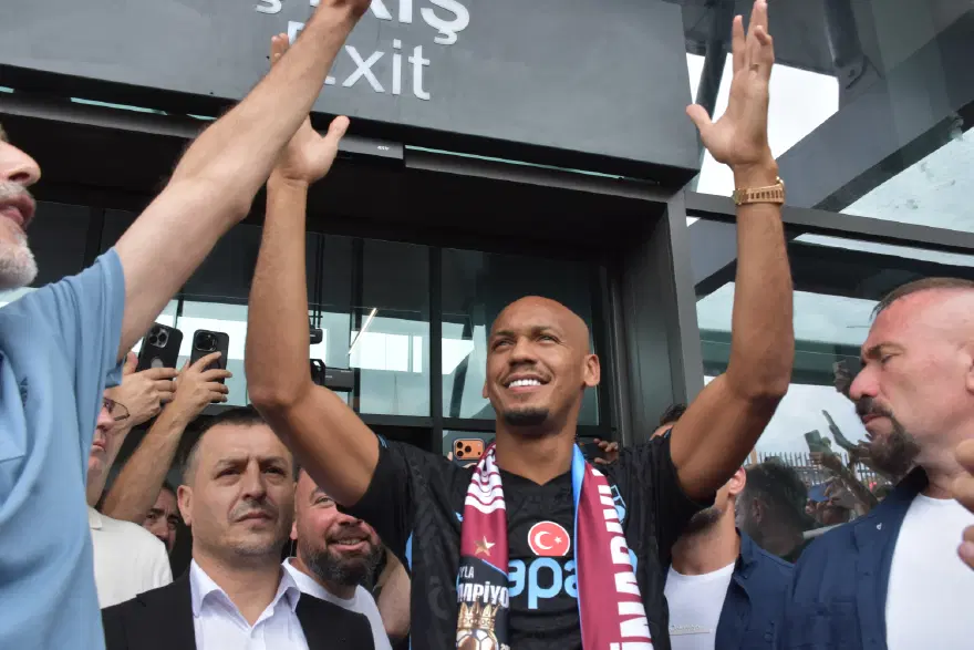 LIVERPOOL TRABZON'U KISKANIYOR-AKŞAM 1