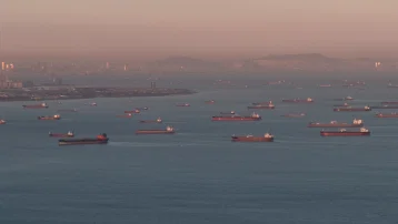 İstanbul açıklarındaki tanker yoğunluğu havadan görüntülendi