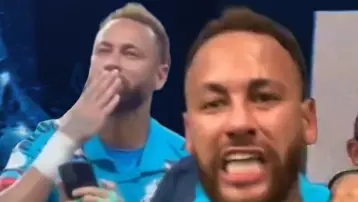 Neymar çıldırdı, taraftarın kız arkadaşına öpücük attı