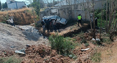 Takla atan kamyonetten sağ çıktılar
