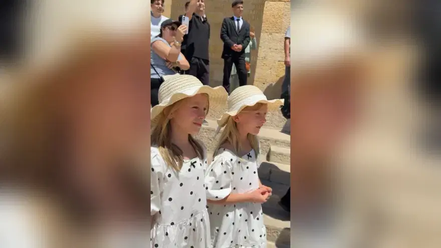 İkizleriyle ziyareti gündem olmuştu. 71 yaşındaki baba anlattı. "Kızım Anıtkabir'i görünce bir saat ağladı" 3