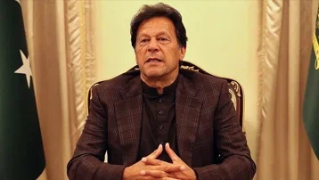 Pakistan'ın eski başbakanı İmran Han hastaneye sevk edildi