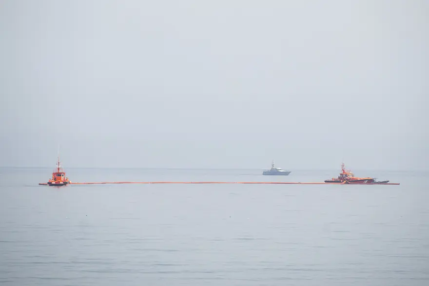 İspanya, göçmenlere karşı deniz bariyeri kurdu 2