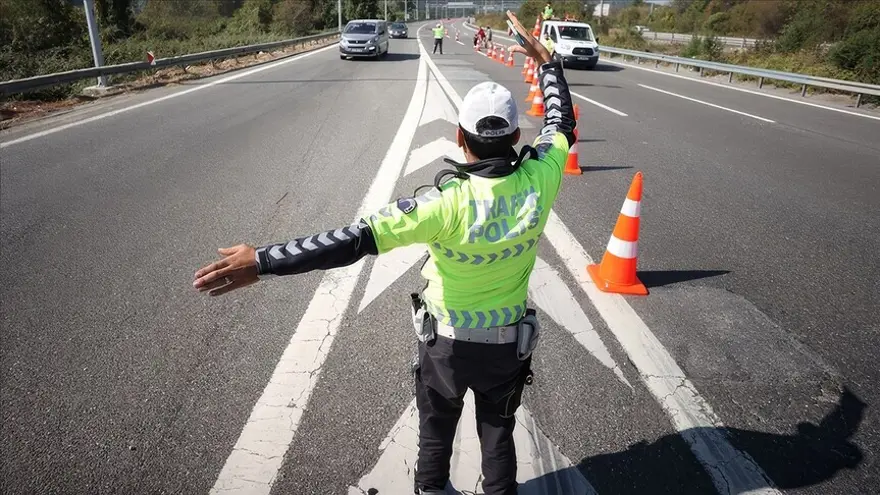 İstanbul'da bu gece bazı yollar trafiğe kapatılacak: 3-5 Ağustos kapalı yollar ve alternatif güzergahlar 2