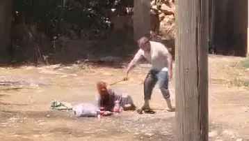 Şanlıurfa'da kan donduran olay. 85 yaşındaki annesini öldüresiye dövdü