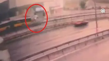 Küçükçekmece'de 3 kişinin öldüğü kazanın görüntüleri ortaya çıktı
