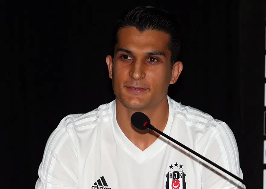 Kadro dışı bırakılmıştı, veda edecek. Beşiktaş, Necip Uysal kararını açıkladı 3