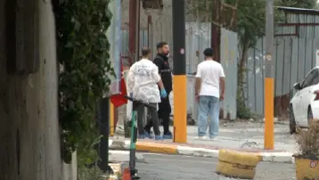Polise bıçakla saldırmaya çalışan şüpheli ayağından vuruldu