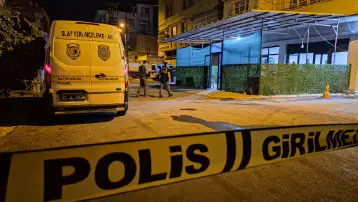 Kahvehaneye silahlı saldırı. 3 kişi yaralandı