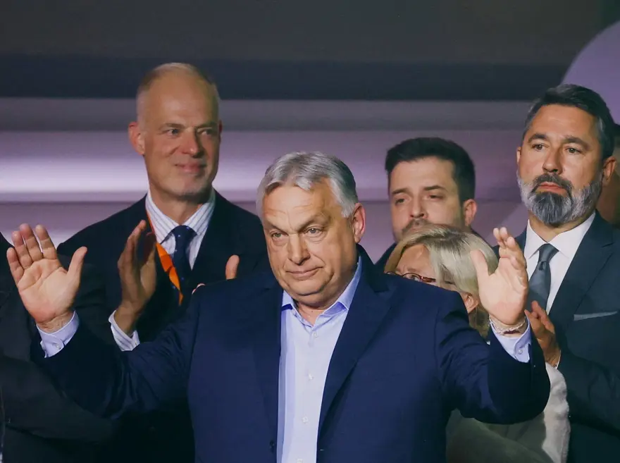 Macaristan'da devir değişti. Orbán'a yakın şirketler çöküşün eşiğinde
