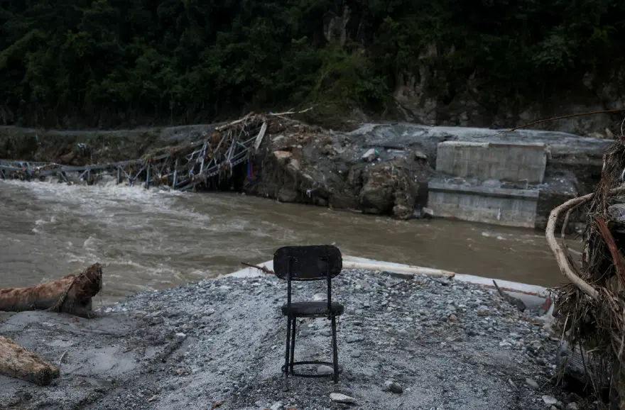 Nepal'de sel felaketi. 100’den fazla kişi tünelde mahsur kaldı 1