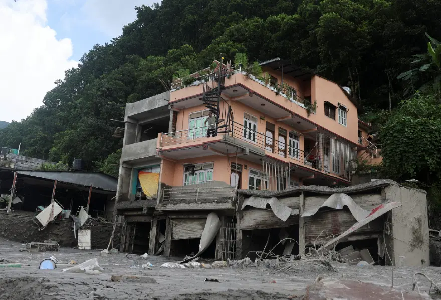 Nepal'de sel felaketi. 100’den fazla kişi tünelde mahsur kaldı 3