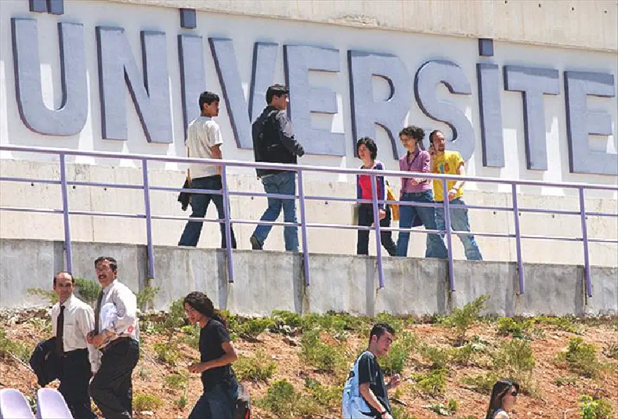 Öğrenci affı ve yükseköğretime ilişkin düzenlemeler Resmi Gazete'de 2