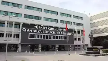 Antalya'daki yolsuzluk soruşturmasında iki yeni gözaltı