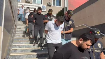 Masöz ilanıyla kandırdılar. Kredi çekip kadınları fuhşa zorladılar