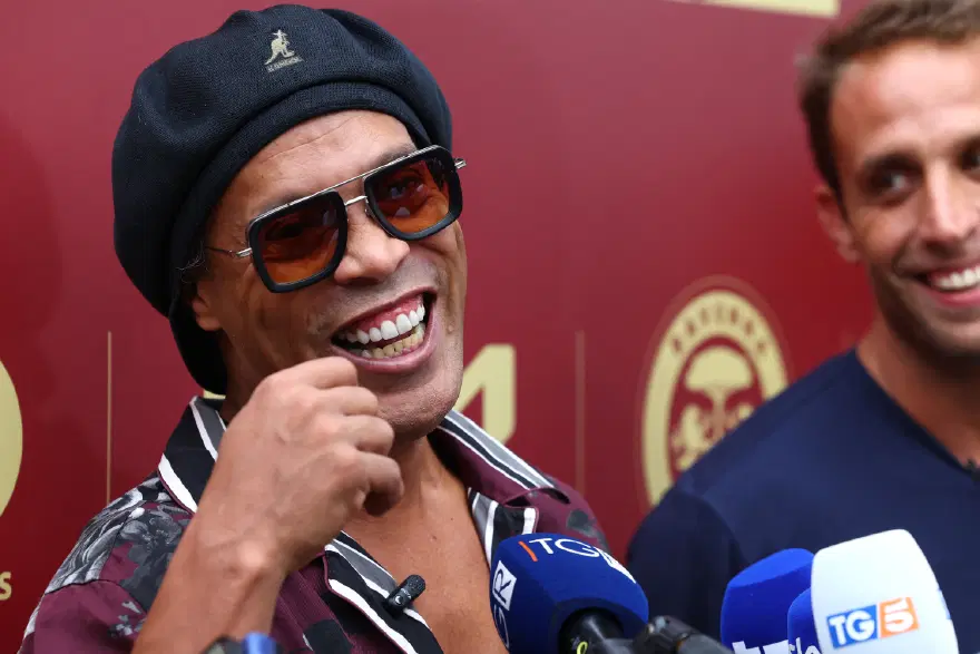 RONALDINHO'NUN KARİYERİ 2