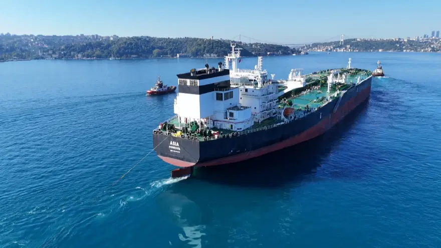 Rusya'da İHA saldırısına uğrayan tanker İstanbul Boğazı'nda