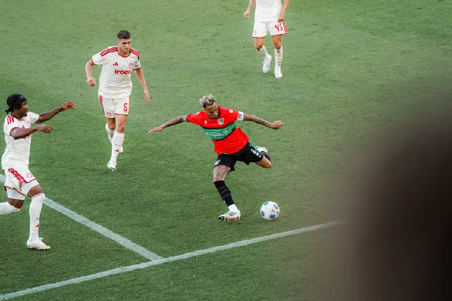 Tadic asist yaptı, Emre Mor turu getirdi. NEC Nijmegen, Olympiakos'u eledi 3