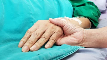 Fransa'da "ölmeye yardım" yasasına onay çıktı