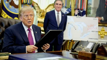 Trump Ontario Gölü'nü Amerika Gölü yaptı