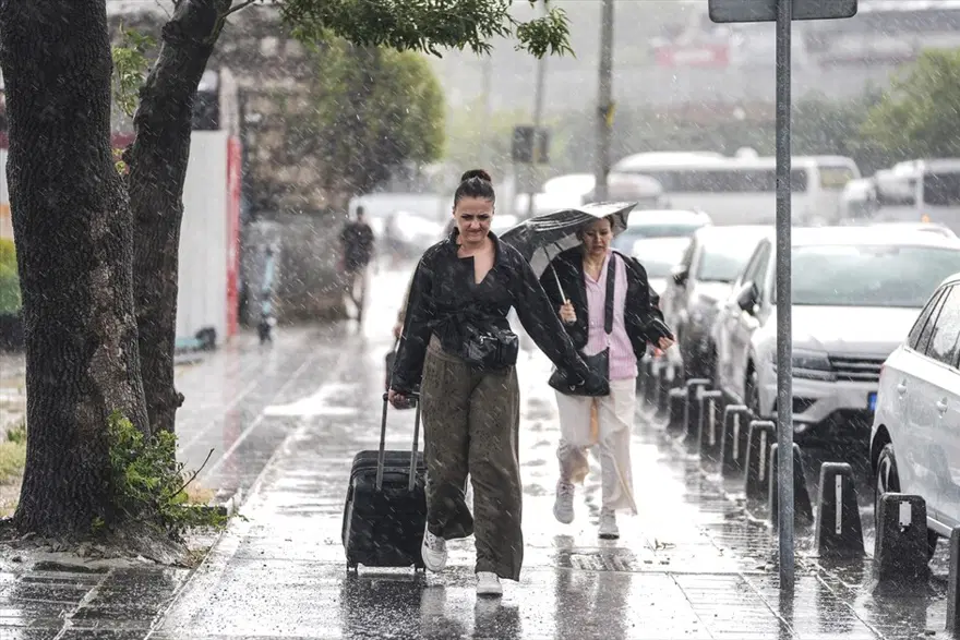 Yağış ve serin hava geliyor. İstanbul dahil 11 il için uyarı 1