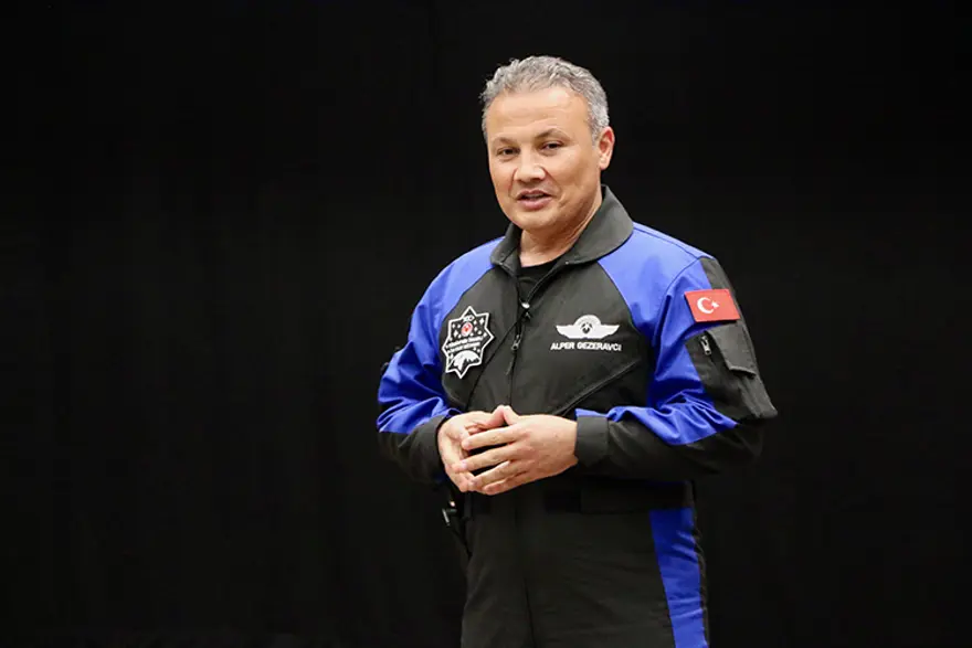 TÜRKİYE'NİN İLK ASTRONOTU OLARAK UZAYA GİTTİ 2