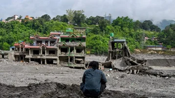 Nepal ve Çin sınırındaki sel felaketinde can kaybı artıyor