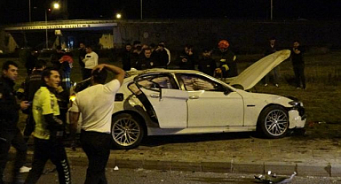 Erzurum'da kontrolden çıkan otomobil takla attı: 1'i ağır 4 yaralı